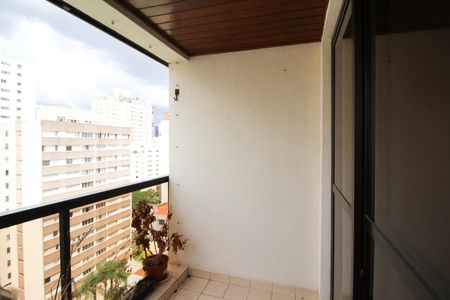 Varanda de apartamento para alugar com 1 quarto, 27m² em Indianópolis, São Paulo