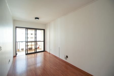 Sala de apartamento para alugar com 1 quarto, 27m² em Indianópolis, São Paulo