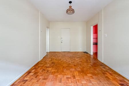 Apartamento para alugar com 83m², 1 quarto e 1 vagaSala