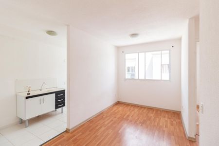 Sala de apartamento para alugar com 2 quartos, 40m² em Jardim Boa Vista (zona Oeste), Osasco