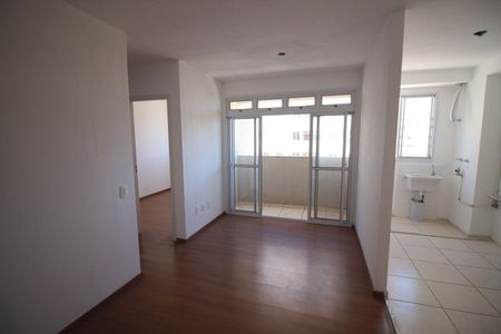 Sala de apartamento à venda com 3 quartos, 76m² em Jk, Contagem
