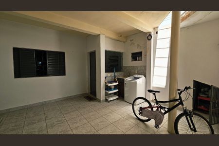 Casa à venda com 210m², 5 quartos e 3 vagas