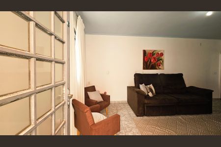 Casa à venda com 210m², 5 quartos e 3 vagas