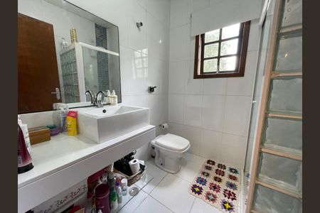 Casa à venda com 200m², 3 quartos e 3 vagas Casa à venda com 200m², 3 quartos e 3 vagasBanheiro da Suíte