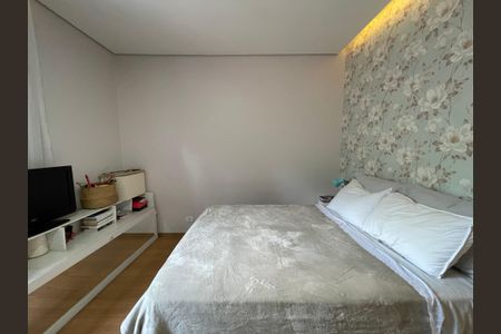 Casa à venda com 200m², 3 quartos e 3 vagas Casa à venda com 200m², 3 quartos e 3 vagasSuíte