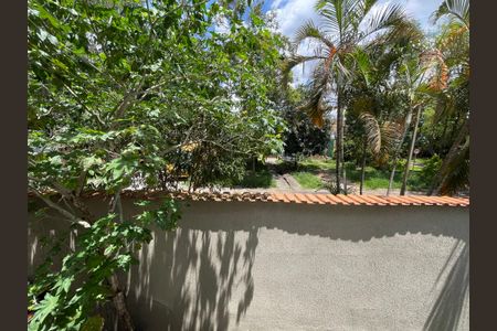 Casa à venda com 200m², 3 quartos e 3 vagas Casa à venda com 200m², 3 quartos e 3 vagasQuarto 2