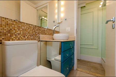 Apartamento à venda com 127m², 2 quartos e 2 vagas Apartamento à venda com 127m², 2 quartos e 2 vagasSuíte 1 - Banheiro