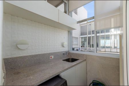 Apartamento à venda com 127m², 2 quartos e 2 vagas Apartamento à venda com 127m², 2 quartos e 2 vagasÁrea de Serviço