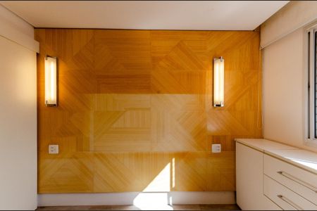 Apartamento à venda com 127m², 2 quartos e 2 vagas Apartamento à venda com 127m², 2 quartos e 2 vagasSuíte 2