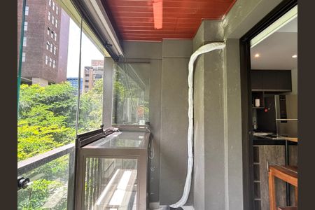 Varanda de apartamento à venda com 1 quarto, 49m² em Jardim Paulistano, São Paulo