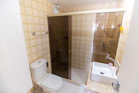 Banheiro de apartamento à venda com 1 quarto, 67m² em Icaraí, Niterói