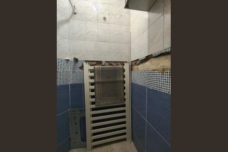 Apartamento à venda com 87m², 2 quartos e sem vaga Apartamento à venda com 87m², 2 quartos e sem vagaBanheiro de serviço