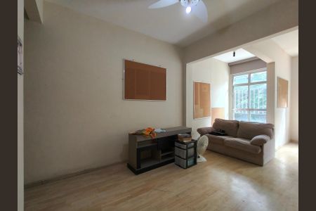 Apartamento à venda com 87m², 2 quartos e sem vaga Apartamento à venda com 87m², 2 quartos e sem vagaSala