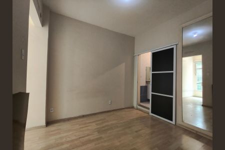 Apartamento à venda com 87m², 2 quartos e sem vaga Apartamento à venda com 87m², 2 quartos e sem vagaSuíte