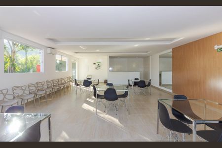 Apartamento à venda com 45m², 2 quartos e 1 vaga Apartamento à venda com 45m², 2 quartos e 1 vagaÁrea comum - Salão de festas