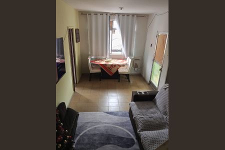 Sala de casa de condomínio para alugar com 2 quartos, 65m² em Penha, Rio de Janeiro