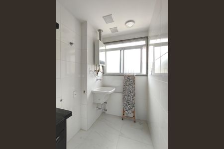 Apartamento à venda com 69m², 2 quartos e 1 vagaÁrea de Serviço