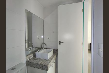 Apartamento à venda com 69m², 2 quartos e 1 vagaBanheiro Corredor