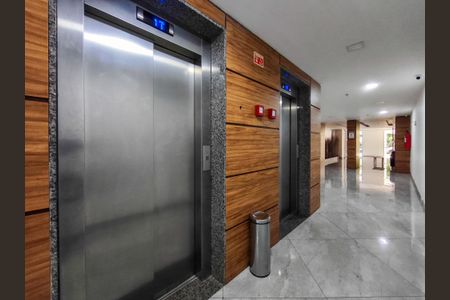 Apartamento à venda com 69m², 2 quartos e 1 vagaFachada e portaria