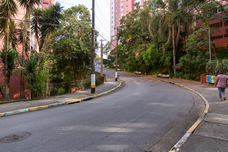 Apartamento para alugar com 56m², 2 quartos e 1 vagaÁrea comum