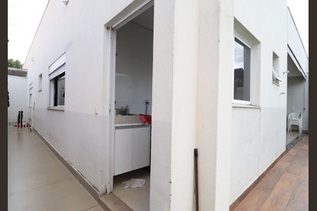 Casa para alugar com 210m², 3 quartos e 4 vagasÁrea de Serviço