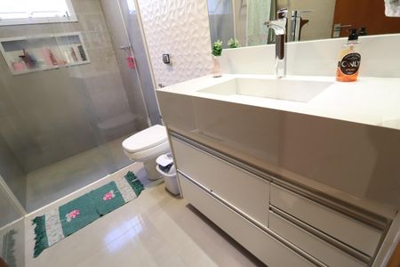 Casa para alugar com 210m², 3 quartos e 4 vagasBanheiro do Quarto 3