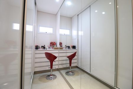 Casa para alugar com 210m², 3 quartos e 4 vagasQuarto 3 - Suíte - Closet