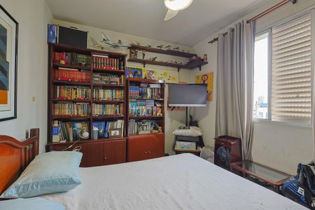 Apartamento à venda com 152m², 4 quartos e 2 vagas Apartamento à venda com 152m², 4 quartos e 2 vagasQuarto 4