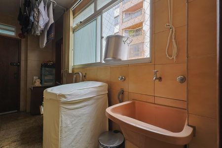 Apartamento à venda com 152m², 4 quartos e 2 vagas Apartamento à venda com 152m², 4 quartos e 2 vagasÁrea de Serviço