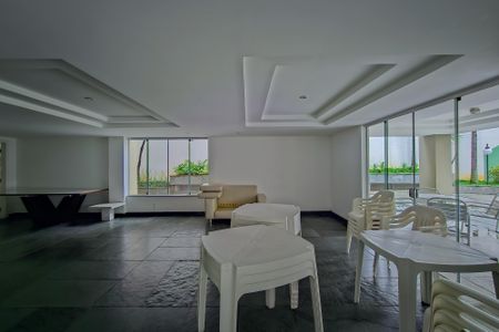 Apartamento à venda com 152m², 4 quartos e 2 vagas Apartamento à venda com 152m², 4 quartos e 2 vagasÁrea comum - Salão de festas