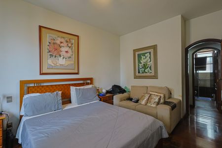 Apartamento à venda com 152m², 4 quartos e 2 vagasSuíte