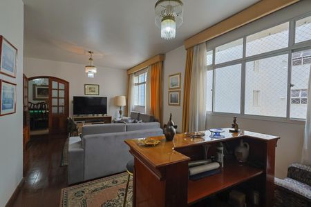 Apartamento à venda com 152m², 4 quartos e 2 vagasSala