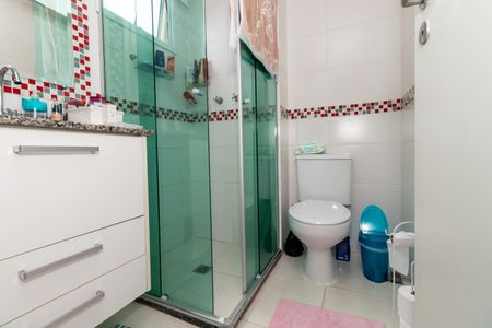 Apartamento à venda com 96m², 2 quartos e 2 vagasBanheiro da Suíte 1