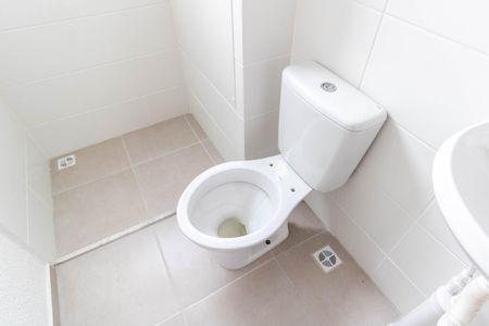 Apartamento para alugar com 44m², 2 quartos e 1 vaga Apartamento para alugar com 44m², 2 quartos e 1 vagaBanheiro