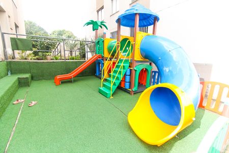 Apartamento para alugar com 44m², 2 quartos e 1 vagaÁrea comum - Playground