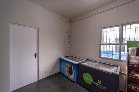 Apartamento à venda com 49m², 2 quartos e 1 vaga Apartamento à venda com 49m², 2 quartos e 1 vagaMini Mercado