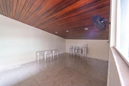 Apartamento à venda com 49m², 2 quartos e 1 vaga Apartamento à venda com 49m², 2 quartos e 1 vagaÁrea comum - Salão de festas