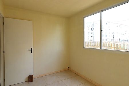 Quarto 1 de apartamento para alugar com 2 quartos, 39m² em Sarandi, Porto Alegre