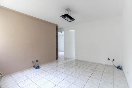 Sala de apartamento para alugar com 2 quartos, 45m² em Conjunto Residencial José Bonifácio, São Paulo