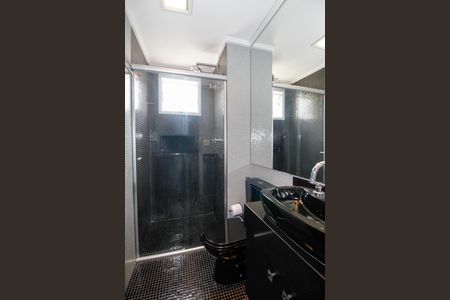 Apartamento à venda com 150m², 2 quartos e 3 vagas Apartamento à venda com 150m², 2 quartos e 3 vagasBanheiro da Suíte 1