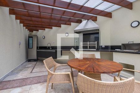 Apartamento à venda com 150m², 2 quartos e 3 vagas Apartamento à venda com 150m², 2 quartos e 3 vagasÁrea Comum - Churrasqueira