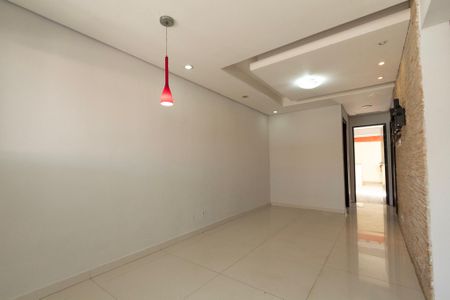 Sala  de casa de condomínio para alugar com 2 quartos, 75m² em Jardim Novo Horizonte, Sorocaba