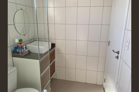 Apartamento à venda com 64m², 2 quartos e 2 vagas Apartamento à venda com 64m², 2 quartos e 2 vagasBanheiro Suíte