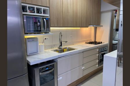 Apartamento à venda com 64m², 2 quartos e 2 vagas Apartamento à venda com 64m², 2 quartos e 2 vagasCozinha