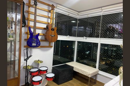 Sala de apartamento à venda com 2 quartos, 64m² em Jardim, Santo André