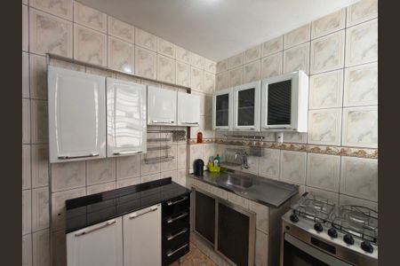 Cozinha de apartamento para alugar com 2 quartos, 55m² em Taquara, Rio de Janeiro
