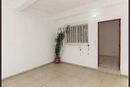 Casa para alugar com 44m², 1 quarto e 1 vaga Casa para alugar com 44m², 1 quarto e 1 vagaGaragem