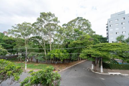 Apartamento para alugar com 110m², 3 quartos e sem vaga Apartamento para alugar com 110m², 3 quartos e sem vagaVista do Quarto 2