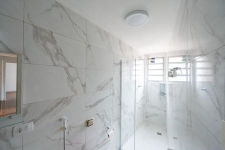 Apartamento para alugar com 110m², 3 quartos e sem vaga Apartamento para alugar com 110m², 3 quartos e sem vagaBanheiro Social