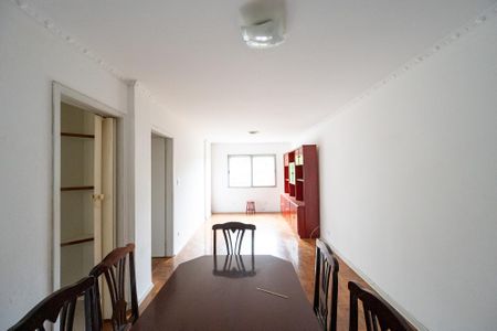 Apartamento para alugar com 110m², 3 quartos e sem vaga Apartamento para alugar com 110m², 3 quartos e sem vagaSala